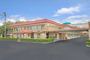 Days Inn by Wyndham Clearwater/Gulf to Bay