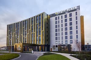 Hyatt Place Melbourne, Essendon Fields