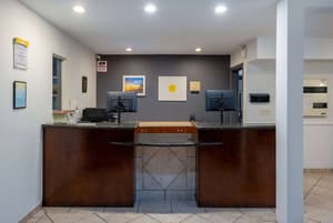 Days Inn by Wyndham Encinitas Moonlight Beach