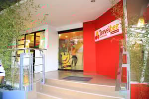 Travelbee Business Inn