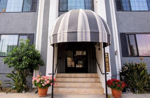 Coast Burbank Hotel