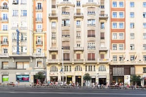 Hostal Gran Via 63 Rooms