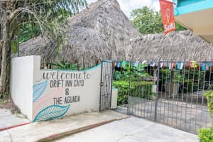 Drift Inn Cayo