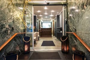 Hotel Maritime