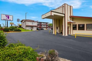 Knights Inn Fayetteville