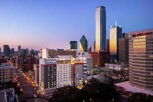 Courtyard by Marriott Dallas Downtown/Reunion District