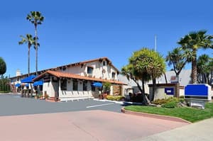 Travelodge by Wyndham Concord