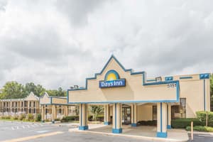 Days Inn by Wyndham Camp Springs/Andrews AFB DC Area