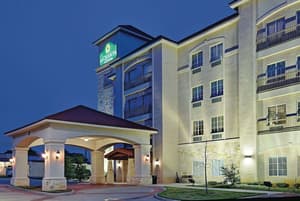 La Quinta Inn & Suites Dfw Airport West-Euless