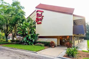Red Roof Inn Tampa Fairgrounds - Casino