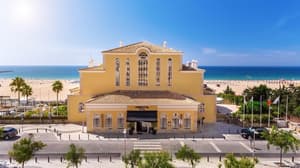 AP Oriental Beach - Adults Friendly