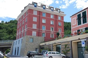 Sea Art Hotel
