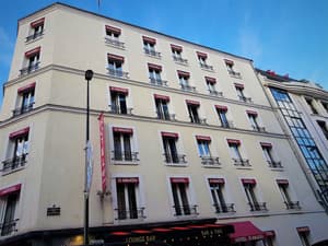 Hotel D