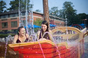Williamsburg Woodlands Hotel & Suites, an official Colonial Williamsburg Hotel