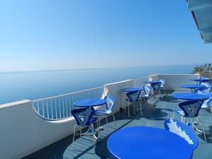 Hotel Holiday