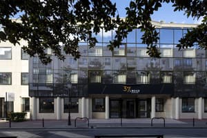 37 Lodge Courbevoie