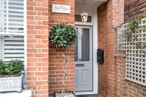 April House Weybridge - Boutique Guesthouse