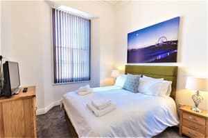 4 Bed- The Westminster Suite