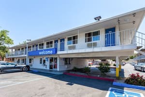 Motel 6 Sacramento, CA - Downtown