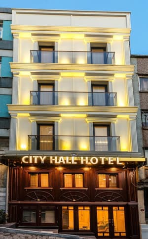 City Hall Hotel