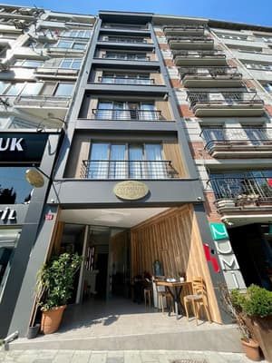 Aymira Suites