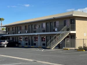 El Cajon Inn & Suites