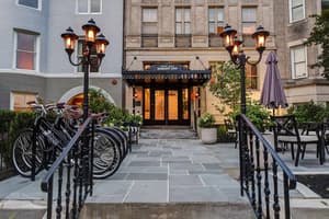 Dupont Circle Embassy Inn by FOUND