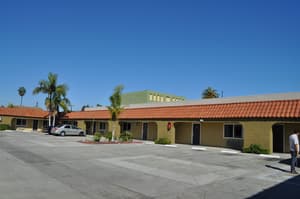 Rocky Inn