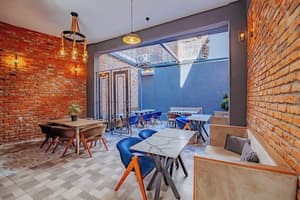 Ali Khan Hotel