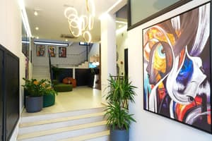 Le M Hotel