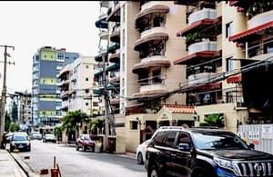 Penthouse in Evaristo Morales Sleeps 14