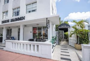 The Coastal Retreat