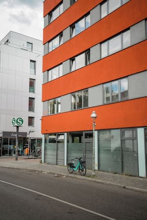 Apartmenthaus Berlin Neukolln