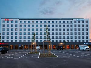Ibis Hotel Berlin Airport - Neueroffnung