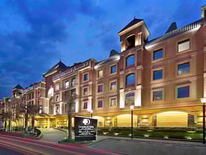 DoubleTree by Hilton Riyadh - Al Muroj Business Gate