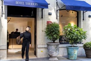 Toujours Paris