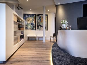 Max Hotel