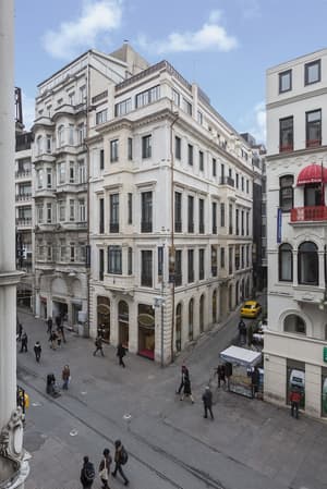 Hotel The Public