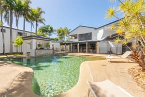 Coral Cay Resort