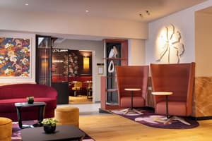 Mayflower Opera Hotel