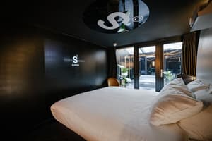 SUPPER Hotel