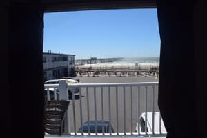 Dolphin Cove Motel
