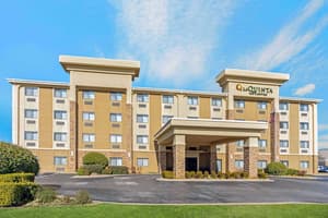 La Quinta Inn & Suites By Wyndham Oklahoma City-Midwest City