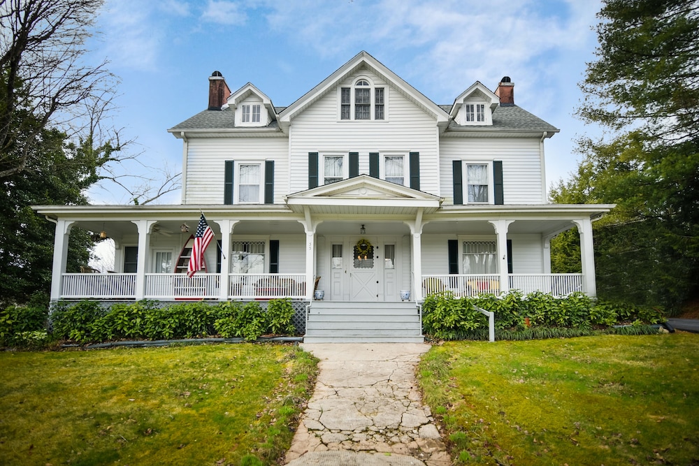 Waynesville thumbnail