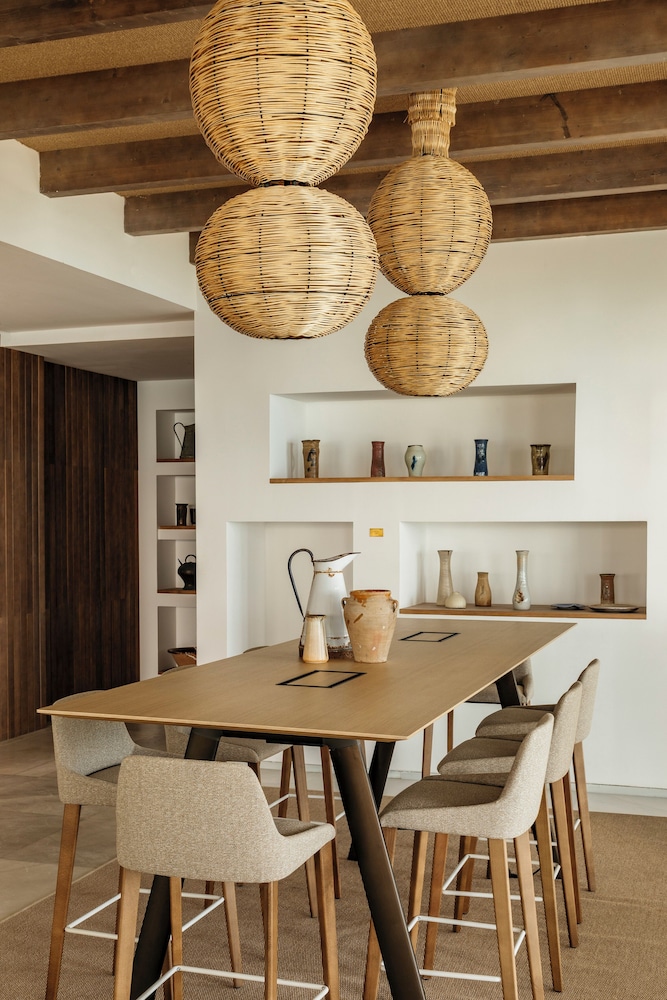 Es Migjon Gran thumbnail