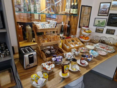 838571513.jpg