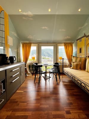 thumbnail: Living area
