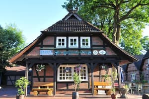thumbnail: Exterior