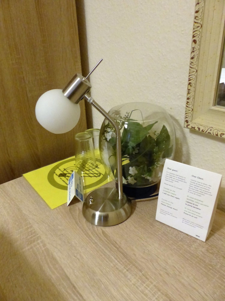 Room amenity