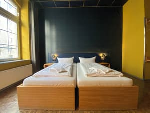 thumbnail: In-room dining